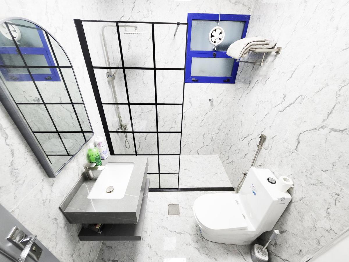 Moods Holiday Homes Ал Айн Екстериор снимка