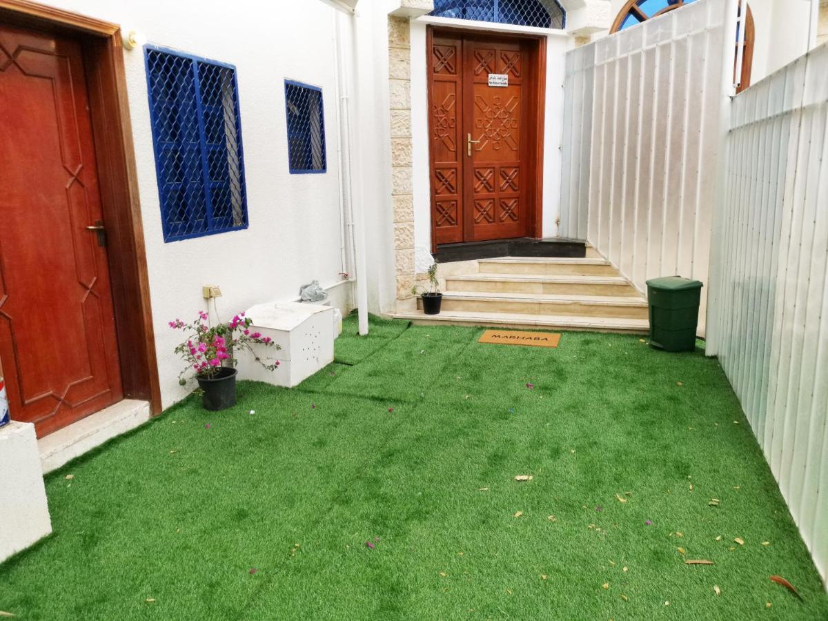 Moods Holiday Homes Ал Айн Екстериор снимка