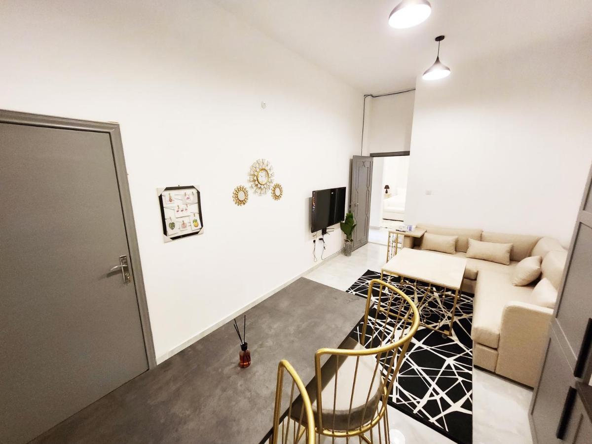 Moods Holiday Homes Ал Айн Екстериор снимка