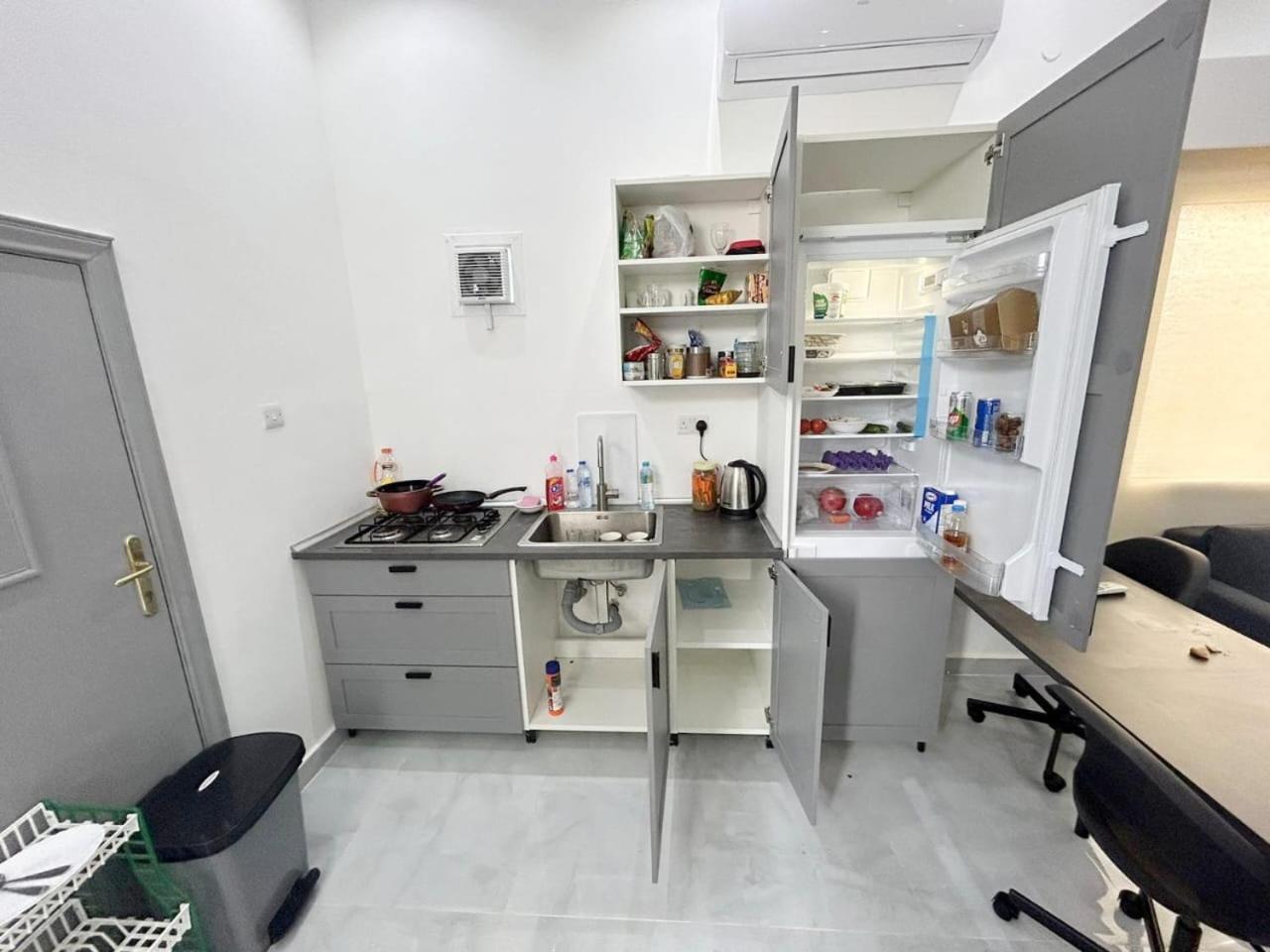 Moods Holiday Homes Ал Айн Екстериор снимка