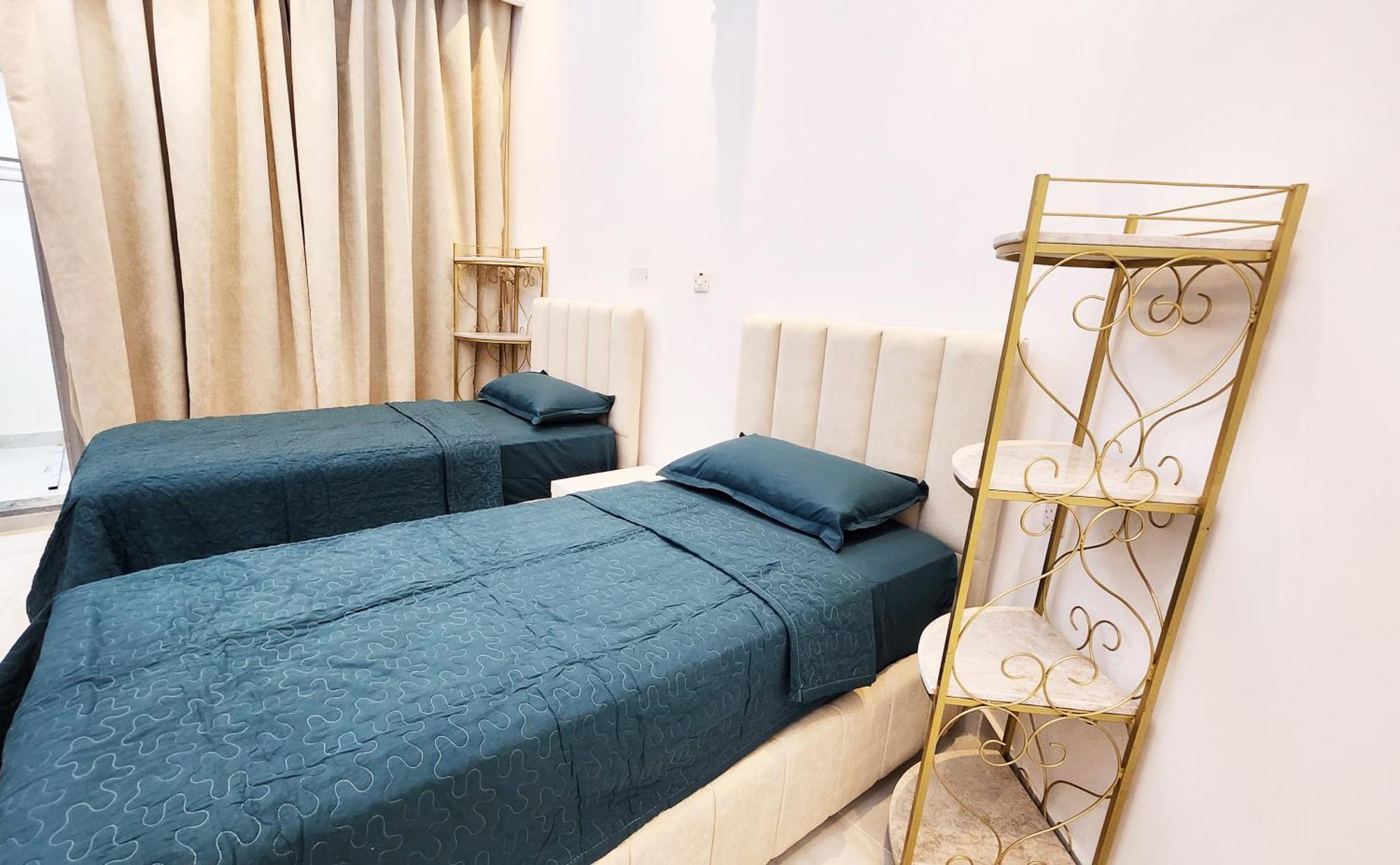 Moods Holiday Homes Ал Айн Екстериор снимка